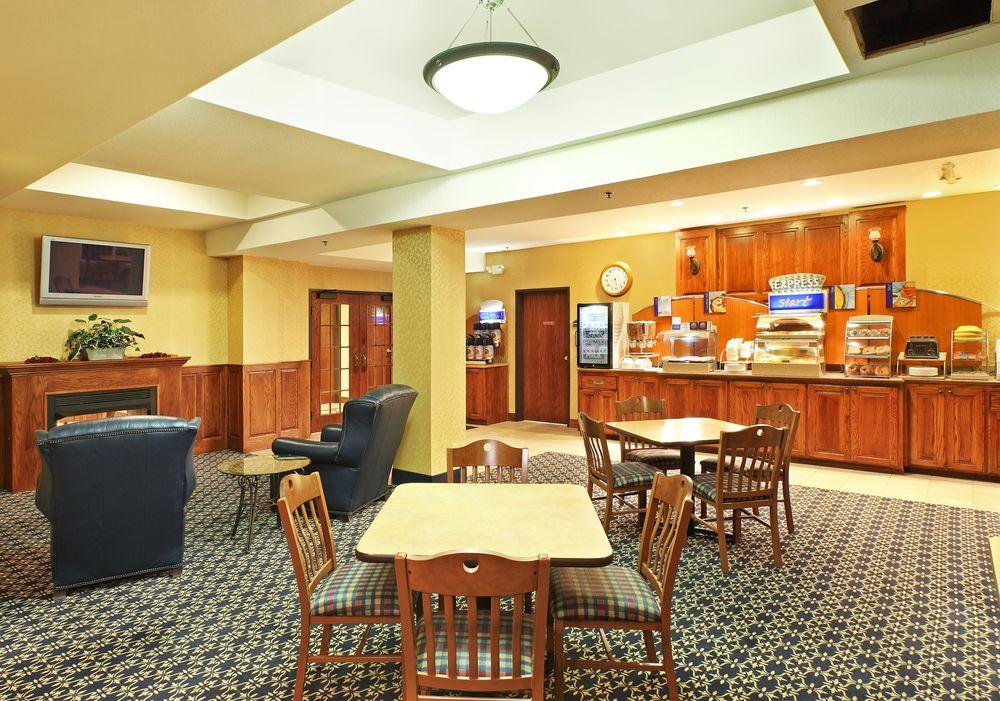 Holiday Inn Express Hotels & Suites Mountain Home By Ihg Exterior photo