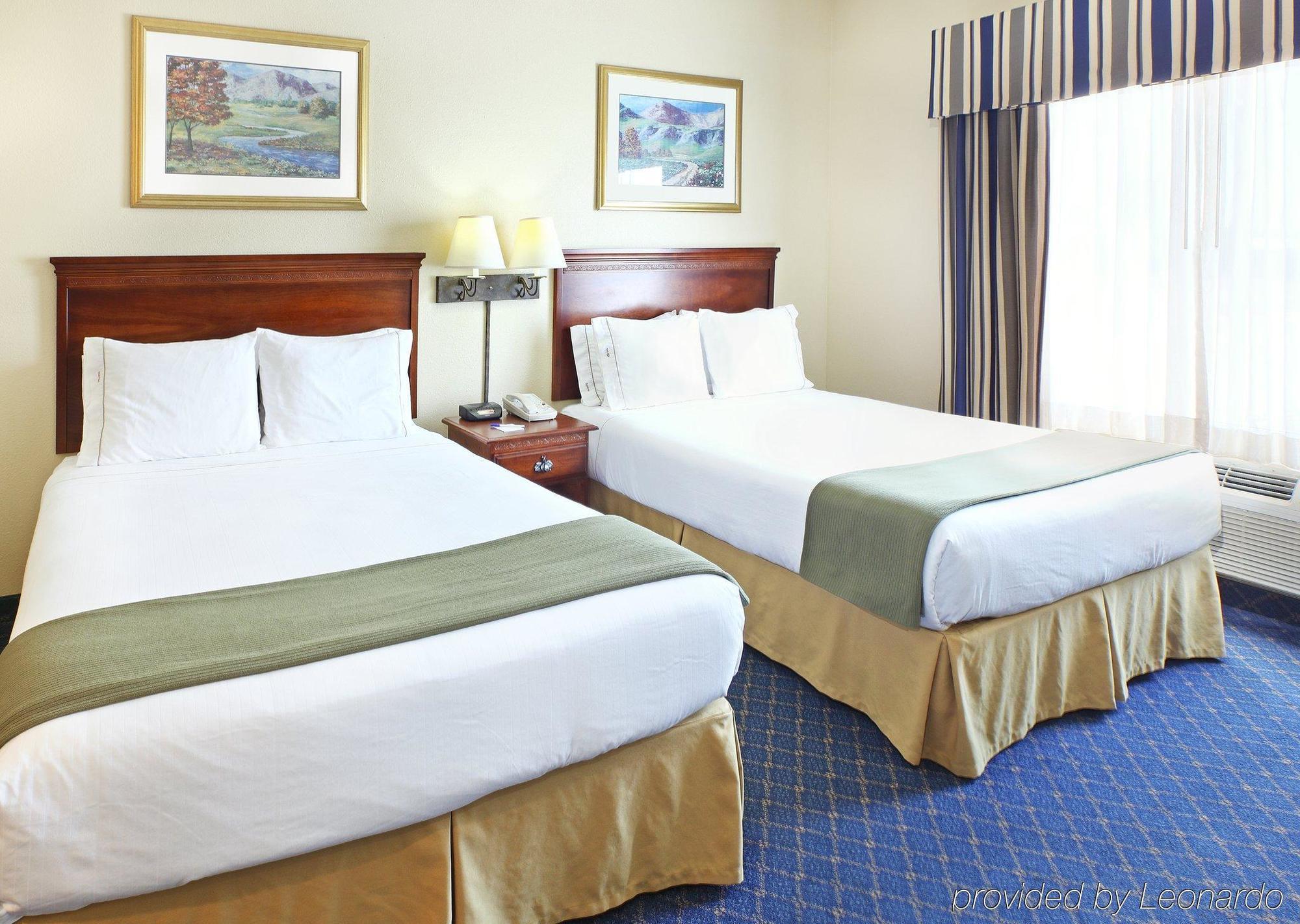 Holiday Inn Express Hotels & Suites Mountain Home By Ihg Room photo
