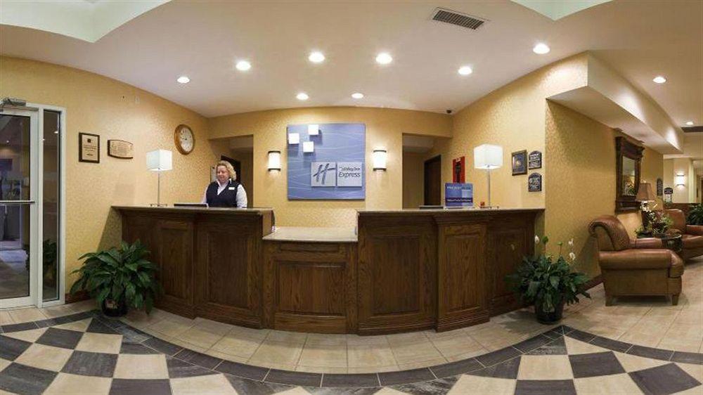 Holiday Inn Express Hotels & Suites Mountain Home By Ihg Exterior photo