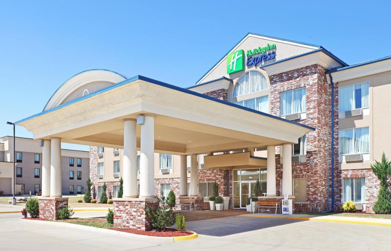 Holiday Inn Express Hotels & Suites Mountain Home By Ihg Exterior photo